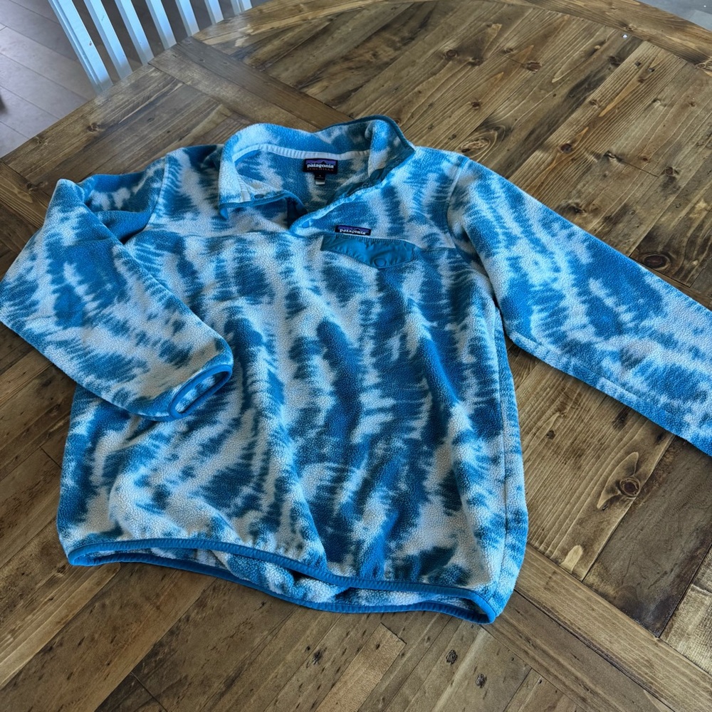 Patagonia Blue and Cream Synchilla, Size L, VGUG